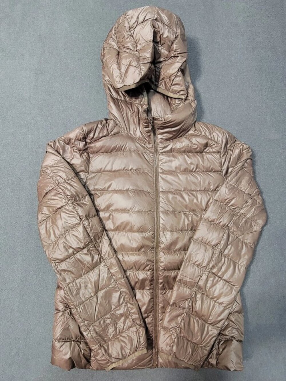 Uniqlo Ultra Light Down Hooded Puffer Jacket Fold Into Bag Taupe Brown Women-S